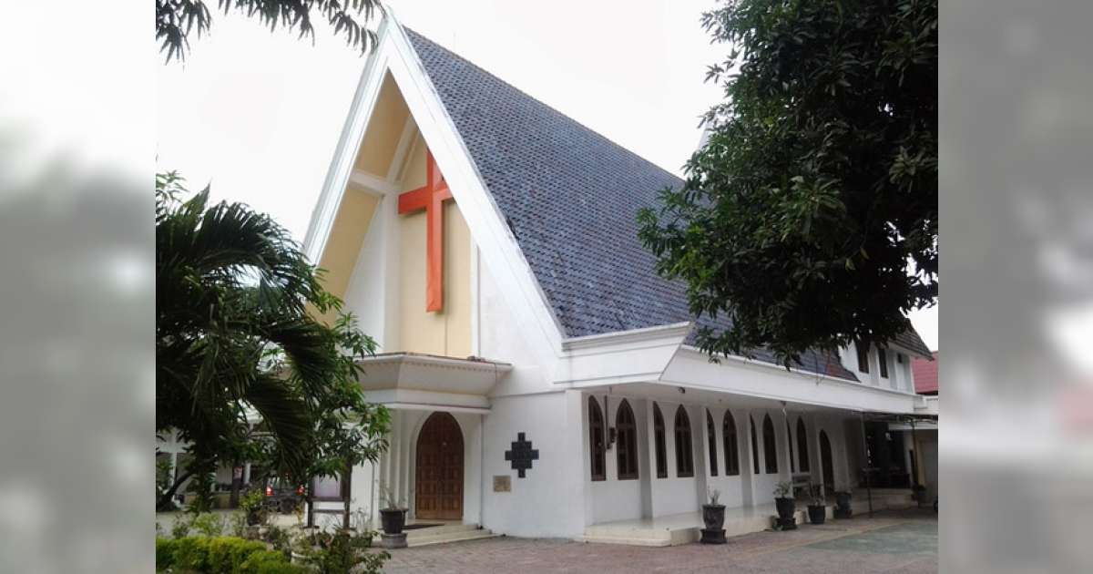 Gereja Tertua, Pernah Jadi Gedung Sandiwara, Pernah 