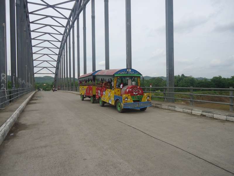 Mengisi Liburan Menikmati Indahnya Kawasan Jembatan Malo