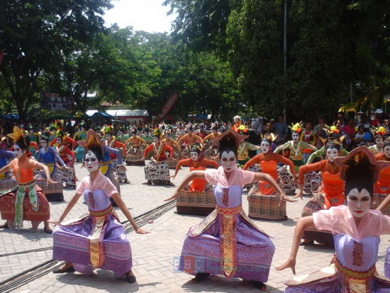 250 Penari Tengul Hibur Warga Bojonegoro
