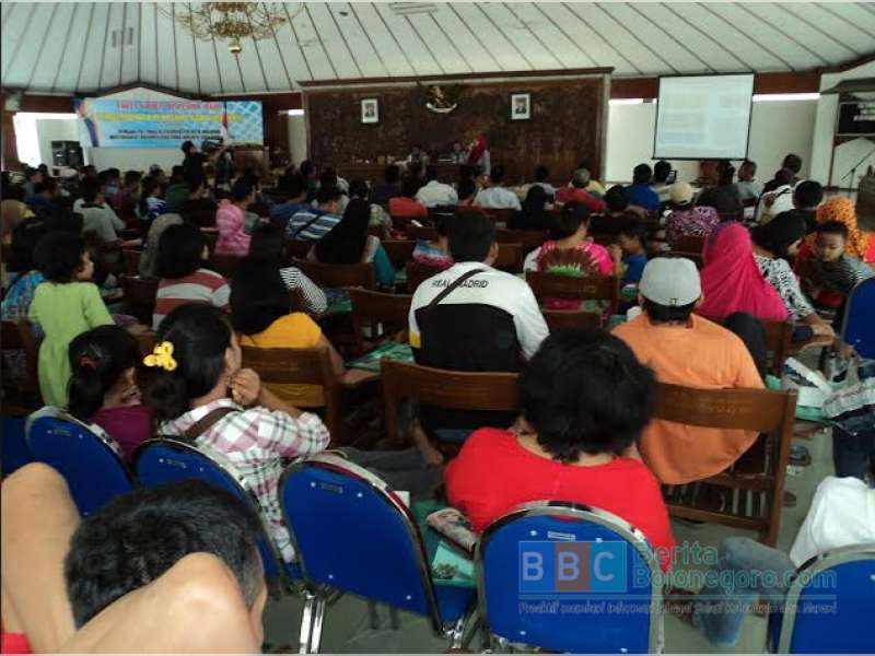 Bakesbangpolinmas Adakan Pemberdayaan PKL Seputar Alun-Alun