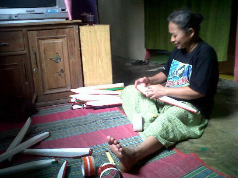 Perajin Mainan Tradisional Genjot Produksi