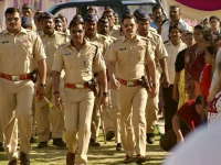 Kembalinya Inspektur Vijay