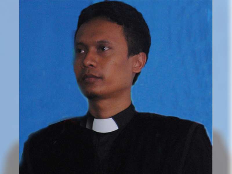   Sedikit Tentang Jawa di Mata Akris Mujiono