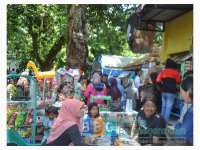 Kios PKL Dander Park Diserbu Pembeli 