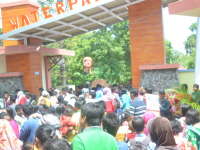 Sehari kemarin, Pengunjung Water Park Dander 5.353 Orang