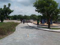 Pedagang di Sekitar Taman Rajekwesi Raup Untung