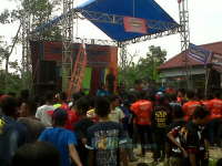 Hibur Warga Tanjungharjo dengan Alunan Orkes Dangdut