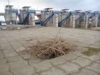 Lantai Bendung Gerak Ambrol Tak Kunjung Diperbaiki