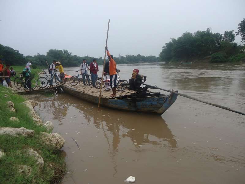 Tinggi Muka Air Bengawan Solo Terus Naik
