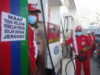Pengendara Kesulitan Dapat BBM di SPBU 