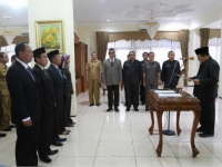 Bupati Lantik Direktur PT BBS dan Empat Pejabat Baru