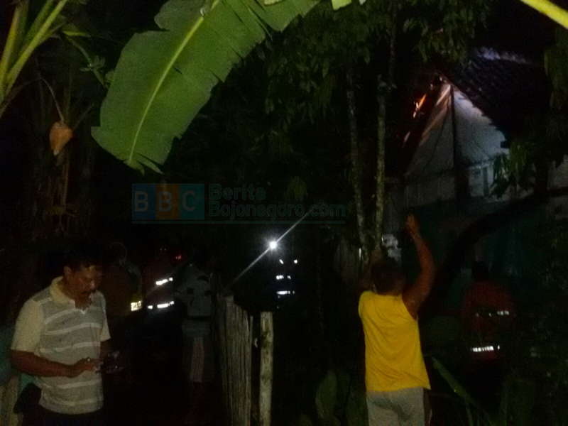 Akibat Korsleting, Satu Rumah Warga di Padangan Nyaris Terbakar