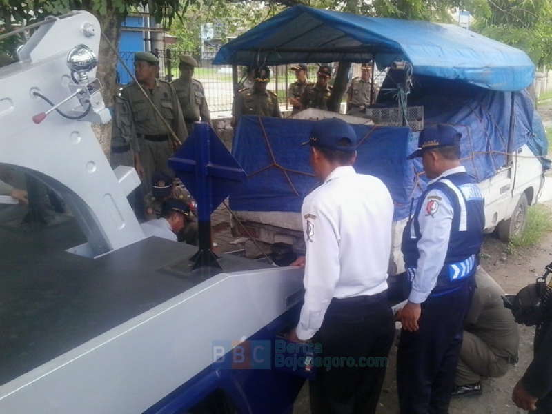 PKL di Jalan Ahmad Yani Ditertibkan Satpol PP