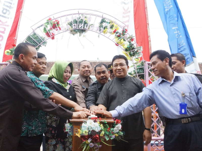 Jadikan Pasar Sebagai Pusat Ekonomi Rakyat