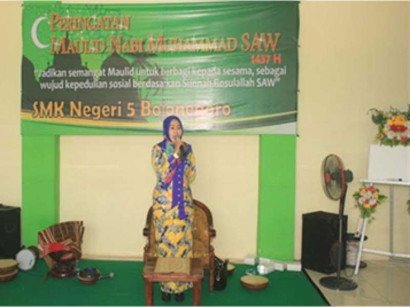  Siswa SMKN 5 Bojonegoro Sambut Gembira Kehadiran Ketua DPRD