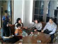 Berkeliaran di Jalan,  'Si Anak Hilang' Diantar Pulang Polisi