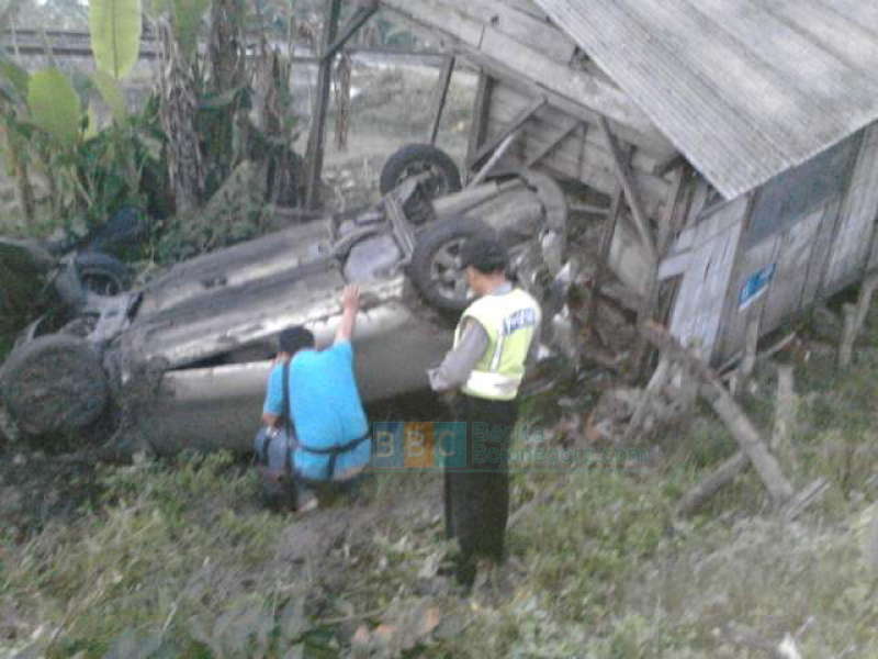 Hati-Hati Saat Mengemudi