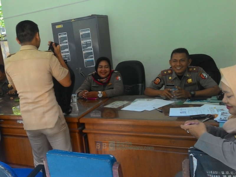 Nyangkruk di Warung Kopi, 18 PNS Ditangkap Satpol PP