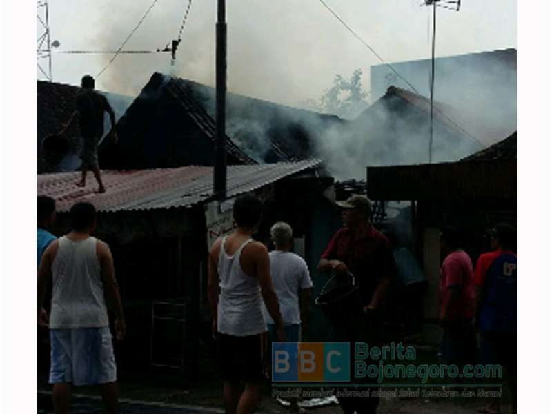 Kebakaran Landa Rumah Warga di Padangan, Kerugian Capai Puluhan Juta