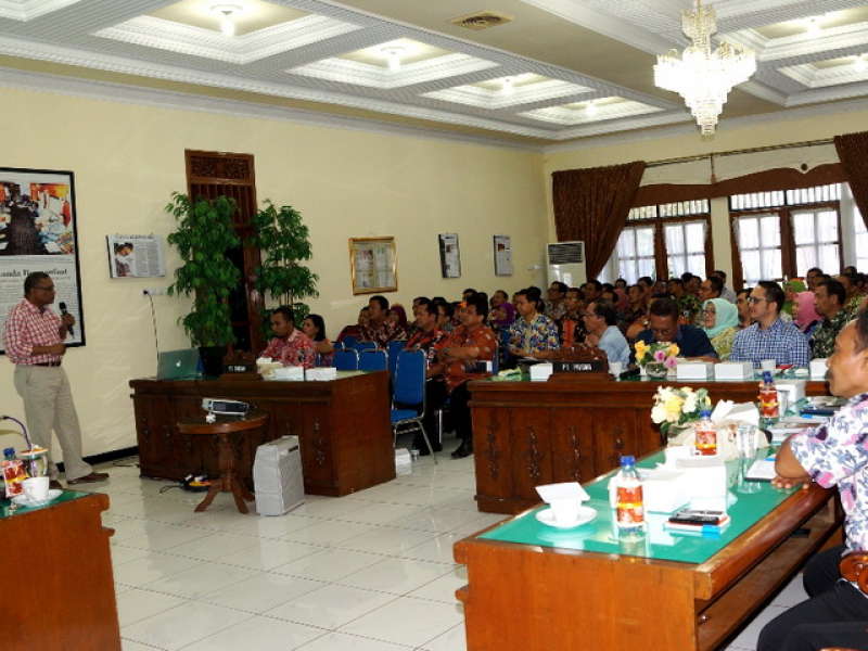 Dibuka Kesempatan Kerja dengan Gaji Rp 6 Juta Per Bulan