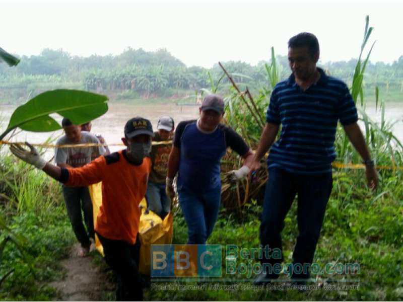 Lagi, Ada Mayat di Bengawan Solo