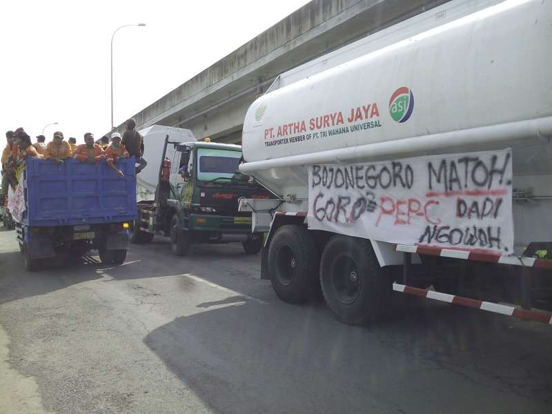 Jalur Minyak Bojonegoro-Cepu Padat Merayap
