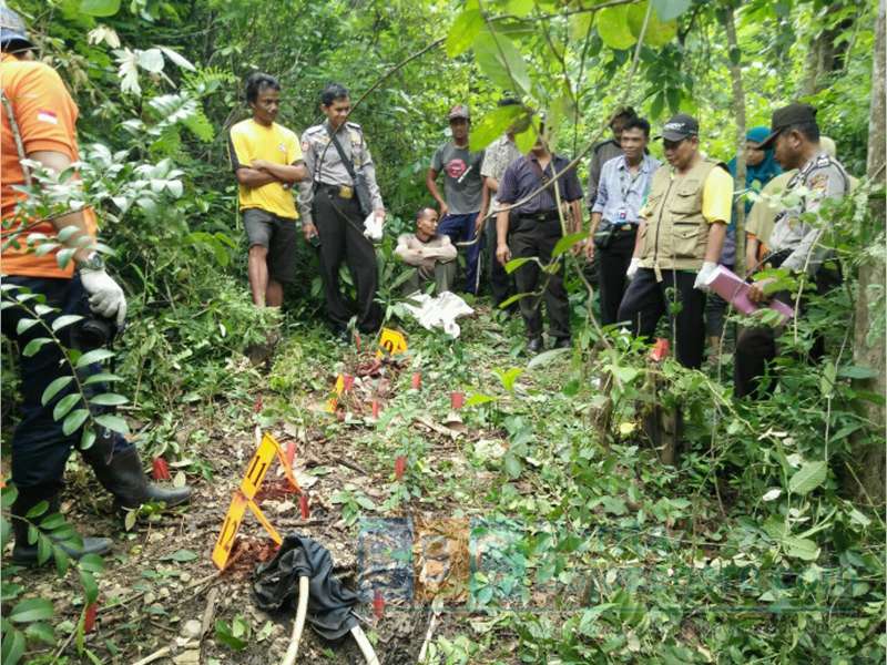 Penemuan Mayat di Tengah Hutan Kedungadem