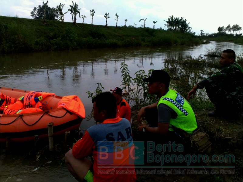 Pencarian Korban Tenggelam Kali Apur Baureno Dihentikan Sementara