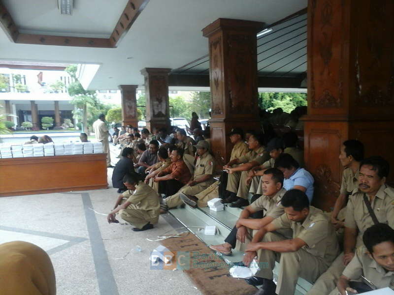 Tidak Kebagian Tempat Duduk