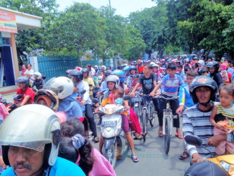 Macet Gara-Gara Barongsai
