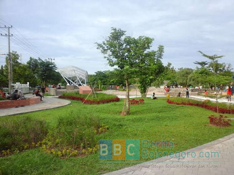 DKP dan PKL Taman Rajekwesi, Tak Ada Lagi Kompromi  