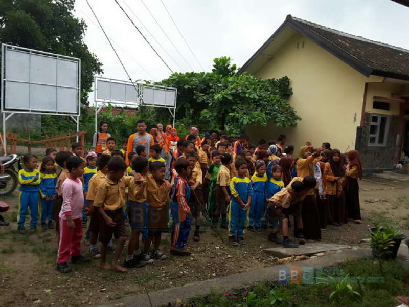 Mengenalkan Profesi Kepada Anak-Anak SD