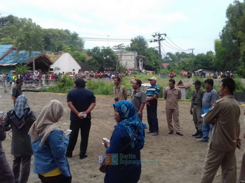 Komisi A Lakukan Sidak ke Tanah Sengketa di Desa Pagerwesi
