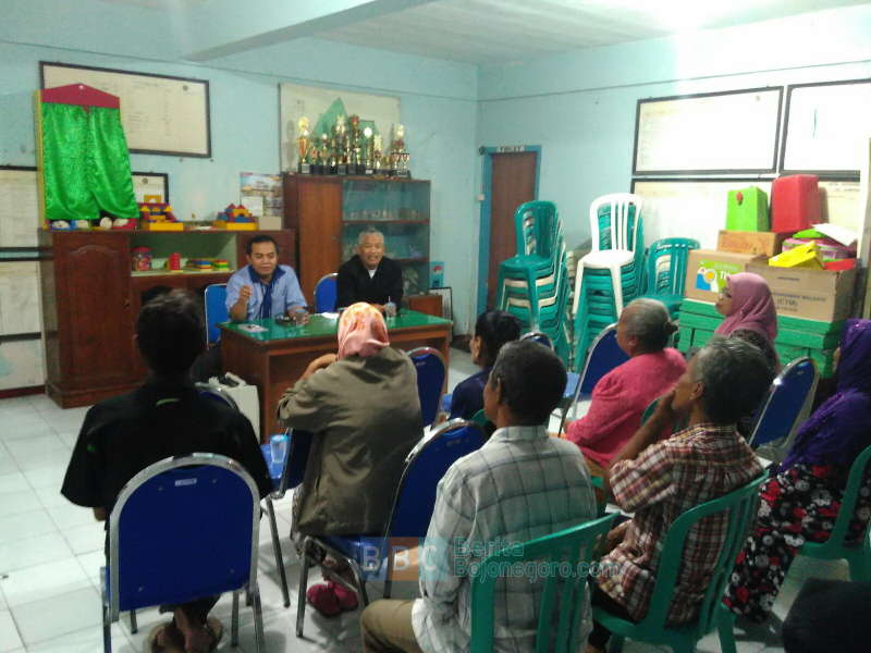 Pekerjaan Molor, Karena Ada Perbedaan Permintaan Material