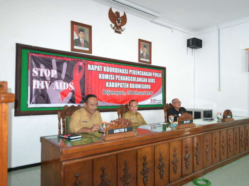 Kurangi Angka Penderita HIV/AIDS Melalui Pencegahan dan Penanggulangan