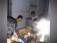 Polisi Amankan 102 Liter Arak di Warung Pondok Pinang