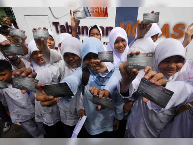 49.445 Siswa SMA/SMK/Aliyah Terima Dana Rp2 Juta