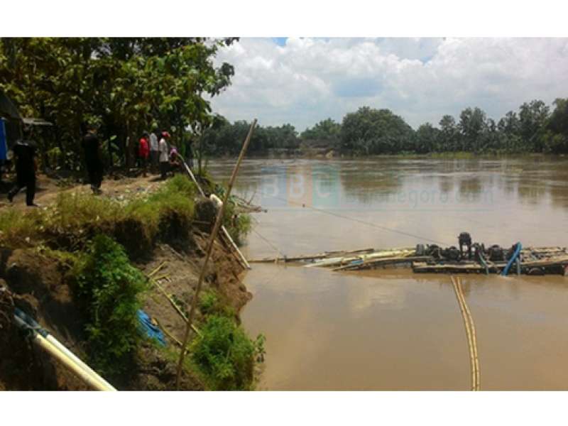 Polisi Gelar Operasi Tambang Pasir Ilegal di Ngraho, Puluhan Pekerja Kabur