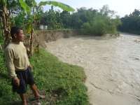 12 Anak Sungai Bengawan Solo Airnya Penuh