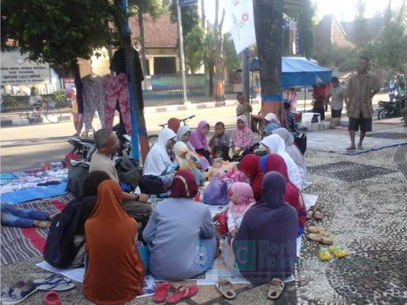 Masyarakat Keluhkan Banyaknya Pengemis dan Pengamen di Alun-Alun