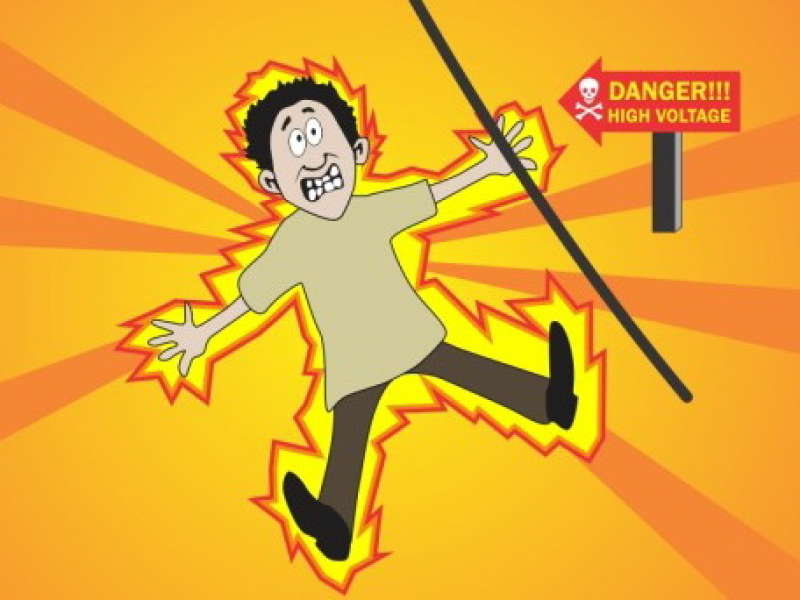 Seorang Petani Tewas Tersengat Listrik di Sawah