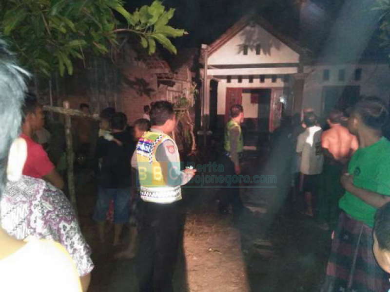 Ditinggal Kerja ke Surabaya, Rumah Malah Terbakar