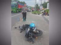 Motor Tabrak Dump Truk, Satu Orang Tewas
