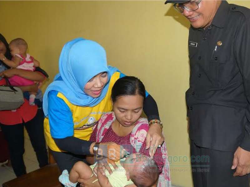 PIN 2016 Usai, Balita Terima Vaksin Capai 73.284 Anak