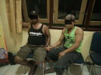 Main Remi di Sumur Tua, Dua Warga Wonocolo Diamankan Polisi