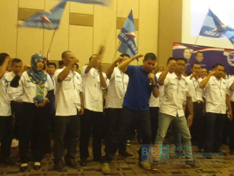 Hinca Panjaitan: Satu Desa, Satu Pendamping Hukum 