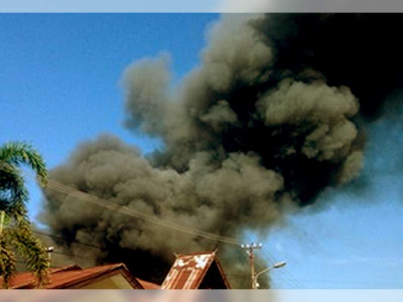 Ditinggal Mancing, Rumah Seorang Guru Kebakaran