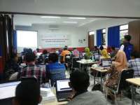 40 Guru Dilatih Mengoptimalkan Blog