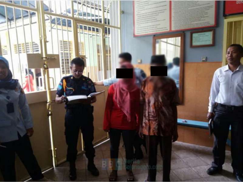 Polsek Kota Serahkan 2 Tersangka dan BB Kasus Judi ke Kejaksaan