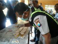 Pastikan Bebas dari Narkoba, Lapas Bojonegoro Gelar Tes Urine
